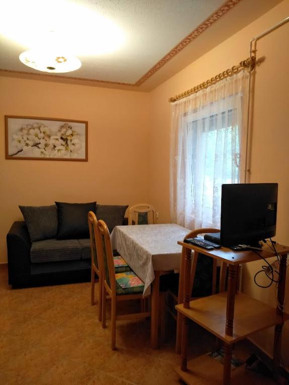 Zsuzsi Apartman Zalakaros Luaran gambar