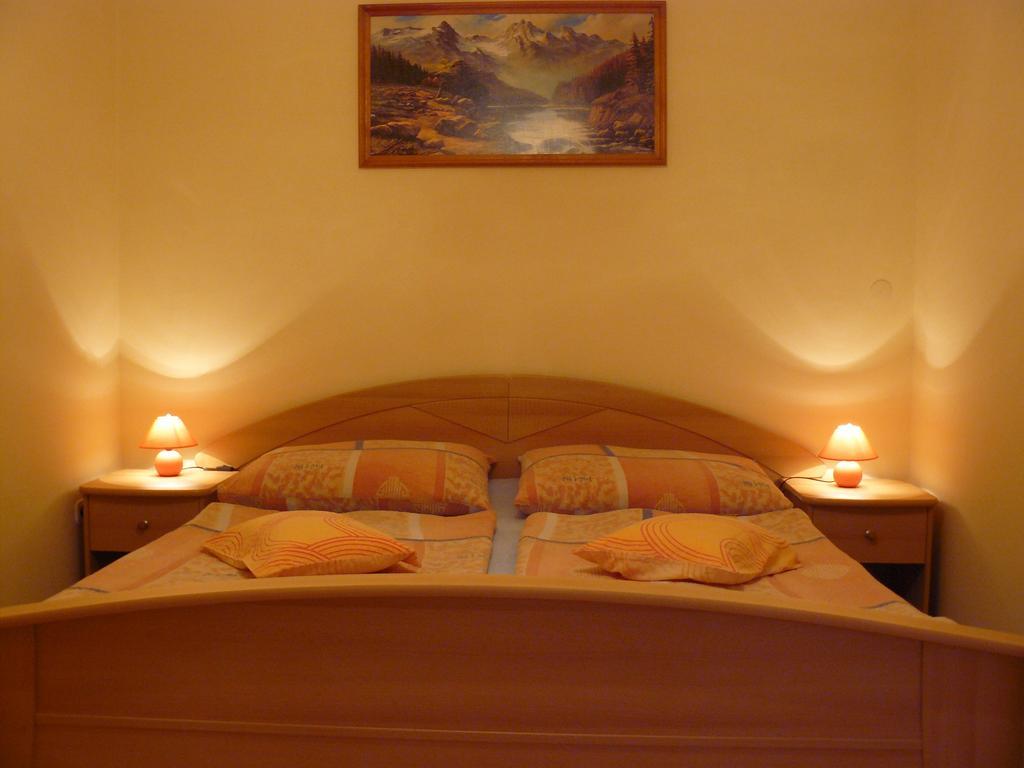 Zsuzsi Apartman Zalakaros Bilik gambar