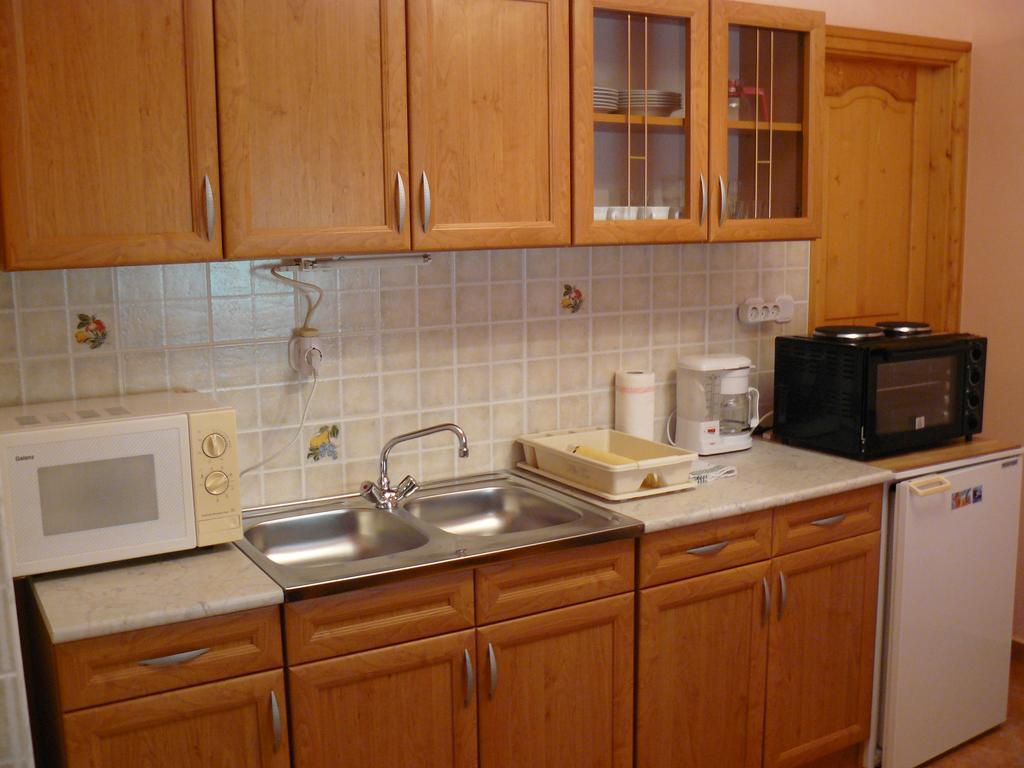 Zsuzsi Apartman Zalakaros Bilik gambar